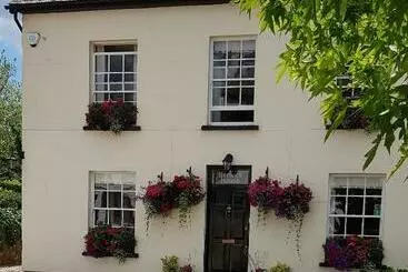 Majatalo Berwick House