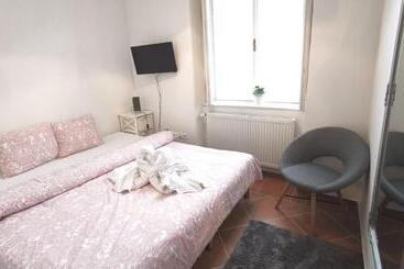 بنسيون Villa Florencia