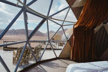 هتل کپسول Hasan Zawaideh Camp