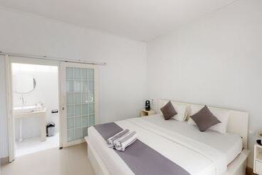 펜션 Casa Blanca Gili Air