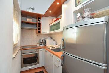 آپارتمانهای توریستها Apartment Danijela 258