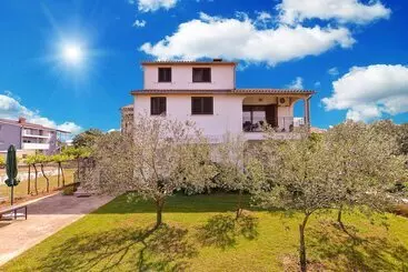 ツーリストアパートメント Apartment Klaudija 1629