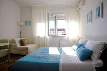 آپارتمان‌های توریست‌ها Studio Apartment Jedro