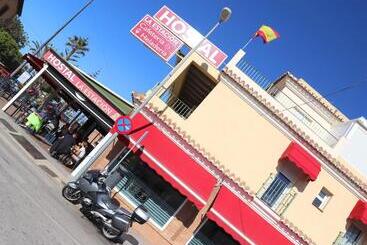 Pension Hostal La Estacion