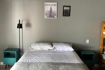 پانسیون Mundo Livre Guest House