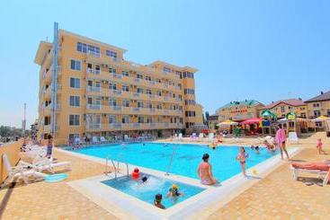 בית מלון כפרי Imera All Inclusive