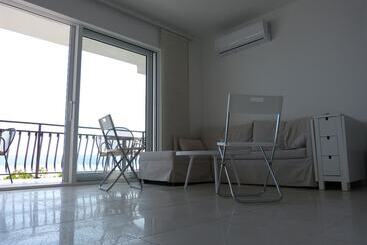 ツーリストアパートメント Apartment Nostress