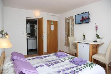 تختخواب و صبحانه Rooms Figarola