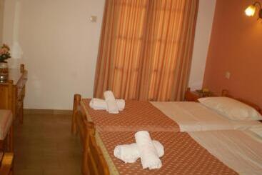 پانسیون Studios Nopi Zoi