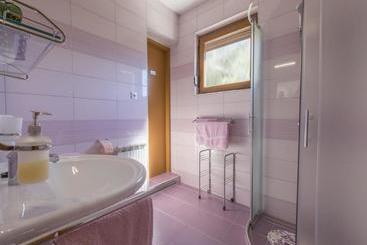 ツーリストアパートメント Apartments Sobol