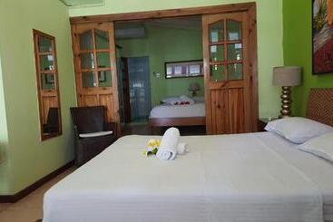 Hotel Beau Vallon Bungalows