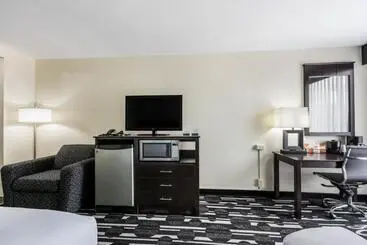 Bricktown Hotel & Extended Stay
