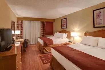Hotel Ramada By Wyndham Toms River