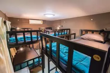 Hôtel Full Stop. Hostel