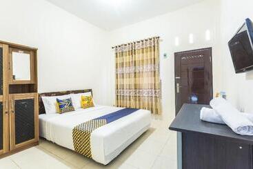 הוסטל Spot On 1894 Khanida