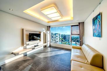 Hotel Donaeko Hill Resort