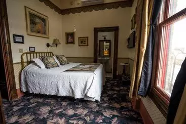 مبيت وإفطار Red Garter Inn