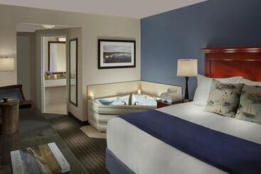 فندق Inn On The Square