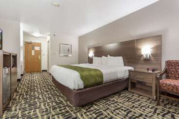 هتل Quality Inn & Suites West Omaha Ne Linclon