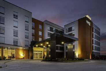 ホテル Home2 Suites By Hilton Fort Wayne North