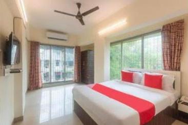 Hotel Capital O 70493  Crystal Inn