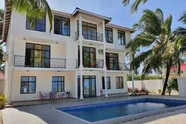 ホテル Villa Vanilla Zanzibar