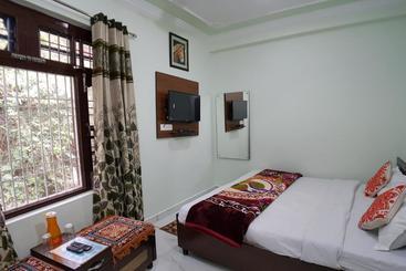 پانسیون Bahar Guest House