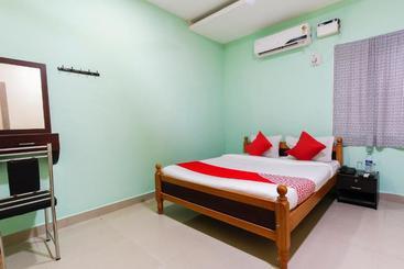 Hotel Oyo 64253 Mrs Lodge