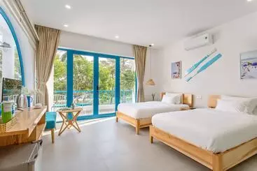 هتل Santorin Hoian Villa
