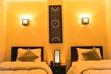 هتل 9 Pyramids Inn