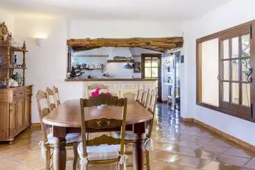 Turistihuoneistot Villa Cas Berris