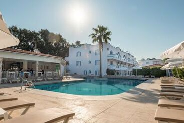 Aegean Blu Hotel & Apartments