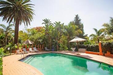 Pensionat Golden Candle Guest House