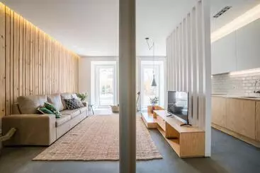 Turistihuoneistot Wood Wall & Garden Apartment