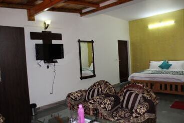 هتل Niharika Palace By Royal Collection