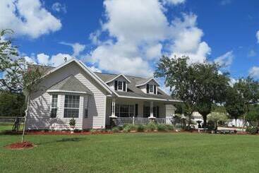 مبيت وإفطار Rock Pointe Ranch