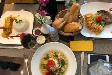 Lorenzo Hotel & Resorts