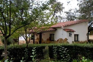 فندق صغير Las Cabañas De Buffalos