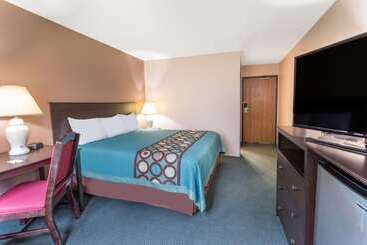 Motel Super 8 By Wyndham Austin Mn