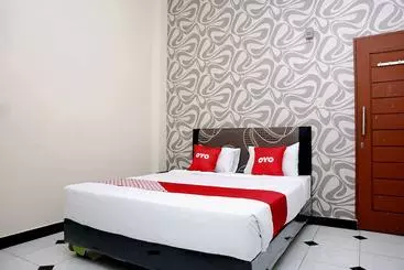 ホテル Rosemary Residence Syariah By Oyo Rooms