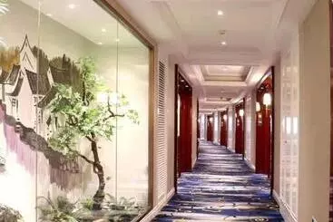 Greentree Eastern Hotel Binhai Obrao Liya City Square