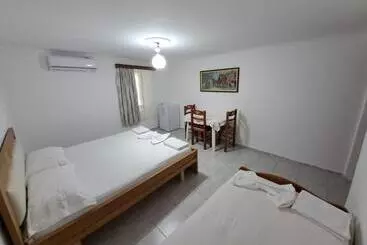 ペンション Guest House Argjiro Castle