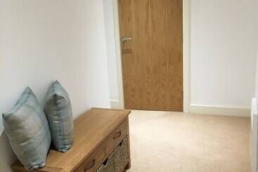 شقق خاصة سياحية Toothbrush Apartments Ipswich Waterfront Regatta Quay