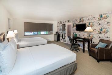 هتل The Grove West Seattle Inn