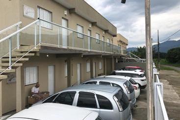 פנסיון Kitnet Maitinga