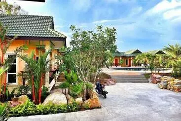 هتل Huan Soontaree