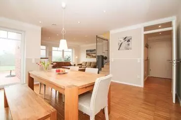 Tourist flats Logierhaus Greetsiel S