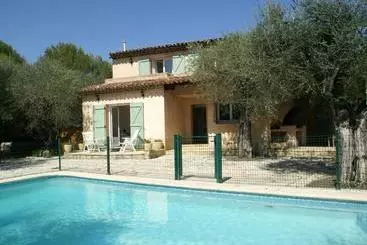 Turistihuoneistot Spacious Villa With Garden Near Grasse