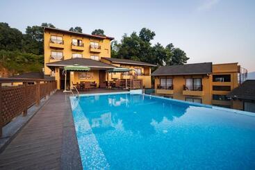 هتل Bar Peepal Resort