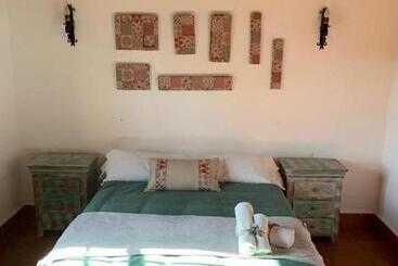 استراحتگاه El Pueblo De Leo